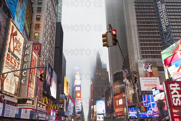 View of Time Square at dusk. USA, New York State, New York City.
Photo : fotog