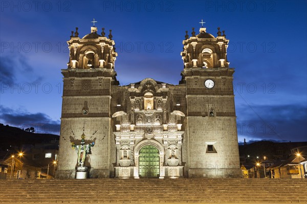 Cathedral at Plaza de amas mayor. Peru, Puno.
Photo : Henryk Sadura