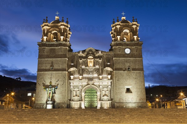 Cathedral at Plaza de amas mayor. Peru, Puno.
Photo : Henryk Sadura