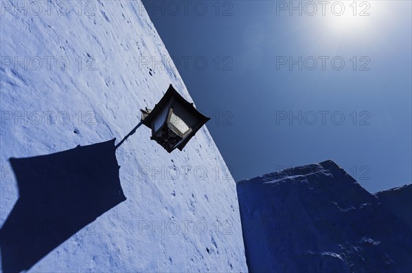 Street light on Monasterio de Santa Catalina. Peru, Arequipa, Monasterio de Santa Catalina.
Photo : Henryk Sadura