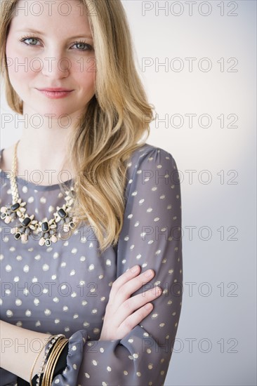 Portrait of attractive blond woman with arms crossed.
Photo : Jamie Grill