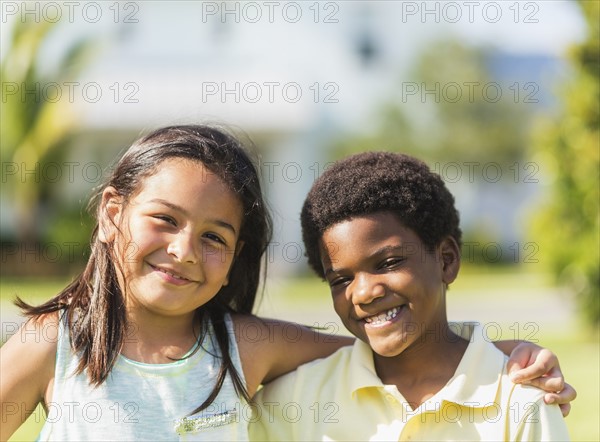 Portrait of girl ( 8-9) and boy (6-7).
Photo : Daniel Grill