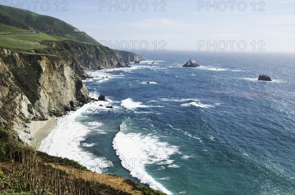 Tranquil seaside.
Photo : Tetra Images