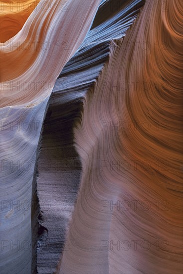 View of colorful sandstone.
Photo : Gary Weathers