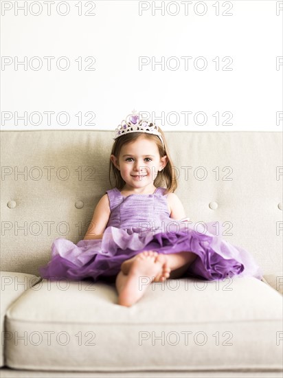 Portrait of girl (4-5) in princess costume