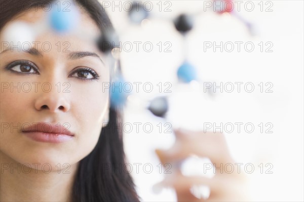 Woman working in laboratory.