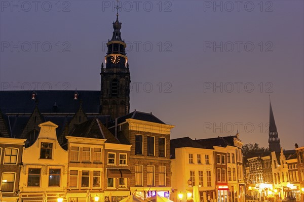 Market square and Sint Janskerk church