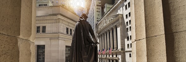 View of George Washington statue. USA, New York, New York City.