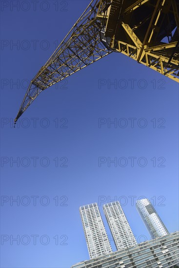 Argentina, Buenos Aires, Puerto Madera, Low-angle view of apartment buildings