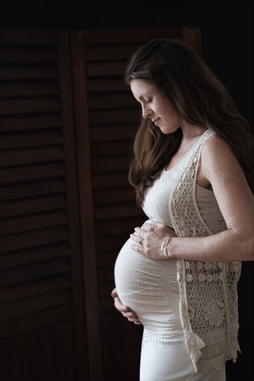 Portrait of pregnant woman.