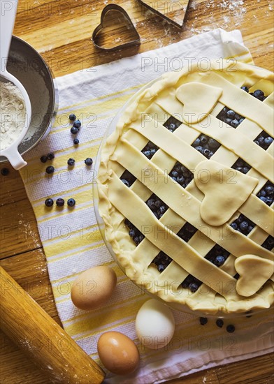 Cooking berry pie