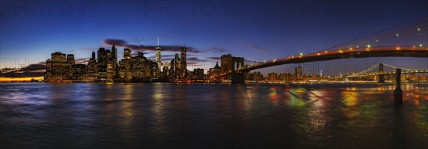 Lower Manhattan Bridge and Brooklyn Bridge at sunset. New York City, New York, USA.