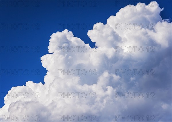 Soft white cloud on blue sky