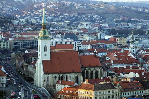 St. Martin's Cathedral and cityscape