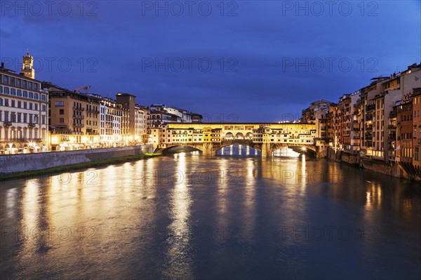 Ponte Vecchio at night