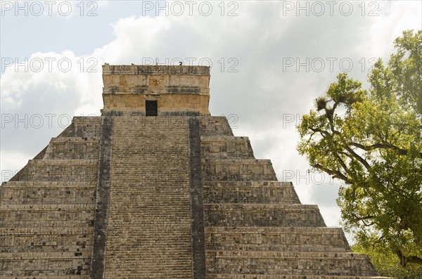 Ancient Mayan pyramid of Kukulkan