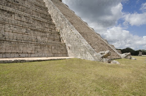 Ancient Mayan pyramid of Kukulkan