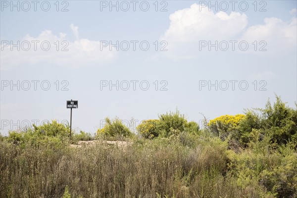 No hunting sign in grass