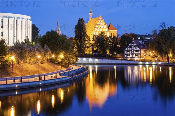 Bydgoszcz Cathedral reflected in Brda River Bydgoszcz, Kuyavian-Pomeranian, Poland