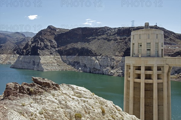 Nevada, Hoover Dam on sunny day