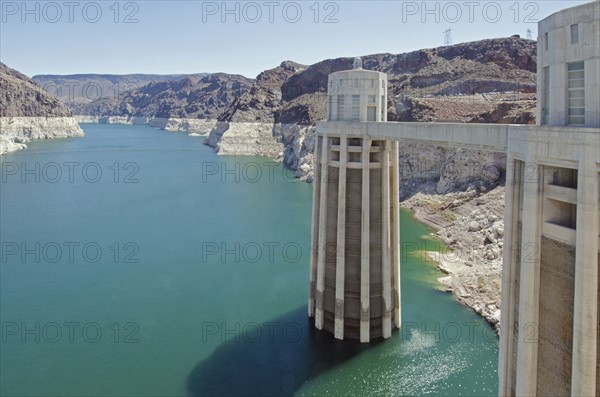 Nevada, Hoover Dam on sunny day