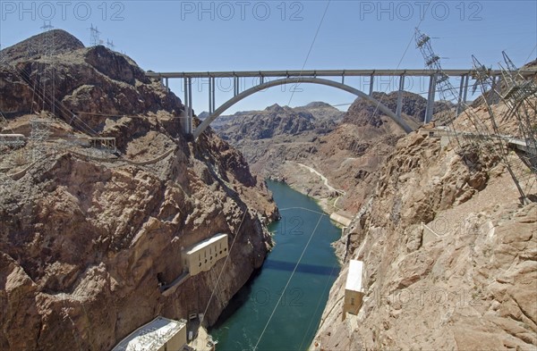 Nevada, Hoover Dam on sunny day