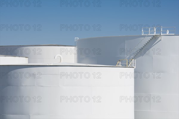 Fuel storage tanks