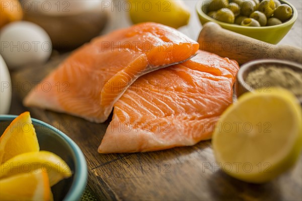 Fresh slices of salmon and lemon