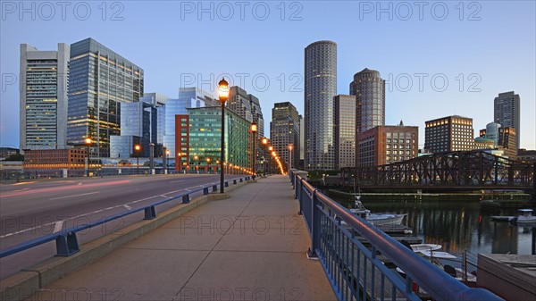 Massachusetts, Boston, Evelyn Moakley Bridge and Fort Point Channel at dawn