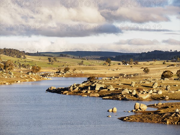 Australia, New South Wales, Oberon, Rocks on riverbanks in countryside