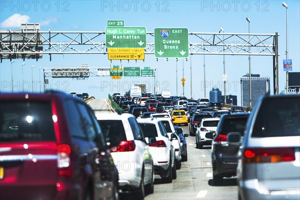 USA, New York State, New York City, Brooklyn and Queens, Car traffic