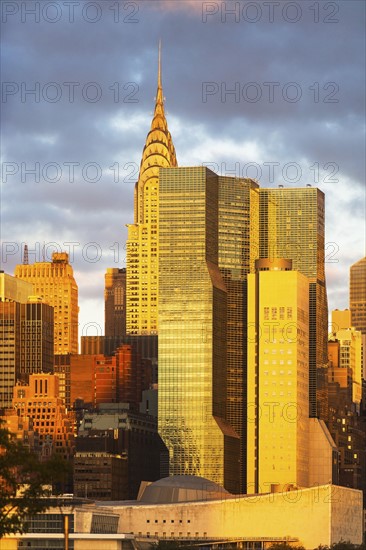 USA, New York State, New York City, Manhattan, City at sunset