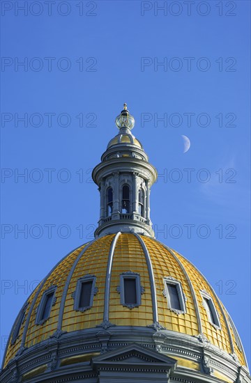 USA, Colorado, Denver, Half moon over dome of Capitol State building