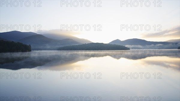 USA, New York, Sunrise over Lake Placid