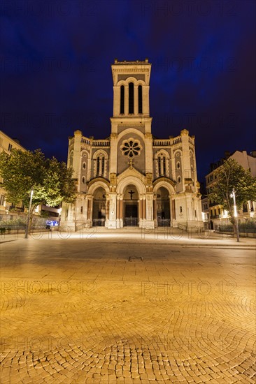 France, Auvergne-Rhone-Alpes, Saint-Etienne, Saint-Charles-de-Borrome Cathedral at night