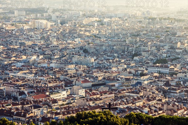 France, Provence-Alpes-Cote d'Azur, Marseille, Cityscape on sunny day