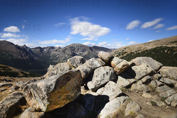 USA, Colorado, Rocky Mountain National Park on sunny day