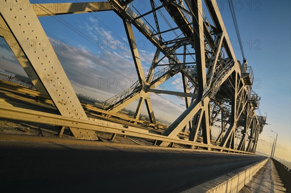 Ukraine, Dnepropetrovsk Region, Dnepropetrovsk city, Empty steel bridge