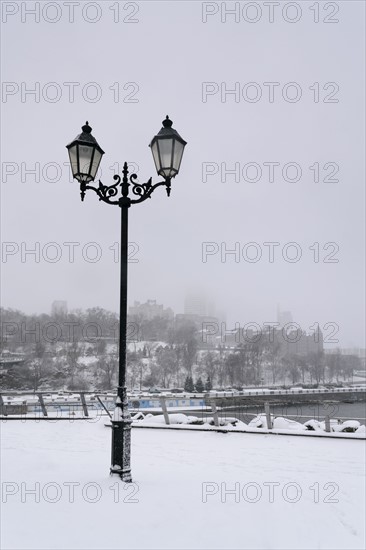 Ukraine, Dnepropetrovsk Region, Dnepropetrovsk city, Old fashioned streetlight on observation deck