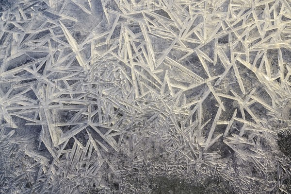 Ukraine, Dnepropetrovsk region, Dnepropetrovsk city, Ice patterns on frozen river