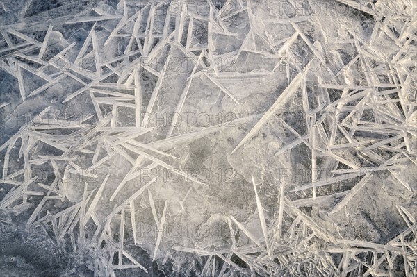 Ukraine, Dnepropetrovsk region, Dnepropetrovsk city, Ice patterns on frozen river