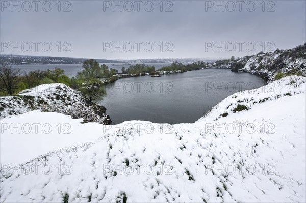 Ukraine, Dnepropetrovsk region, Dnepropetrovsk city, Winter landscape with lakes