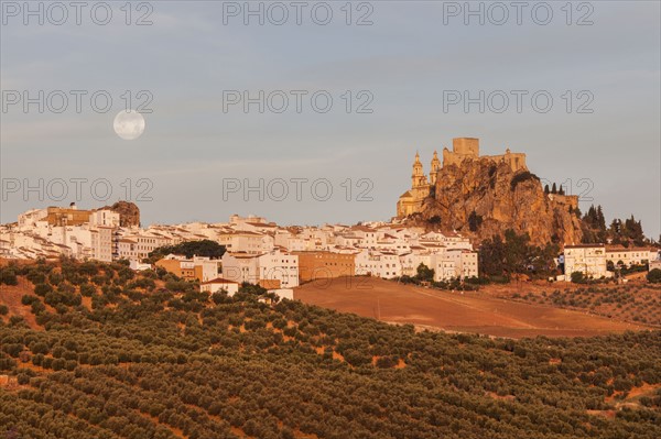 Spain, Andalusia, Olvera, Townscape with moonrise