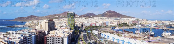 Spain, Canary Islands, Gran Canaria, Las Palmas in panoramic view