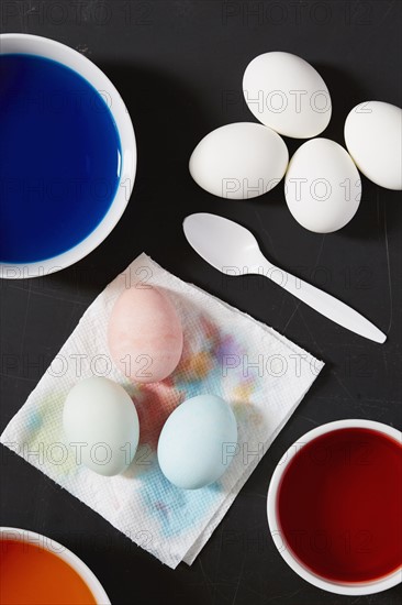 Paints prepared to dye eggs in different colors