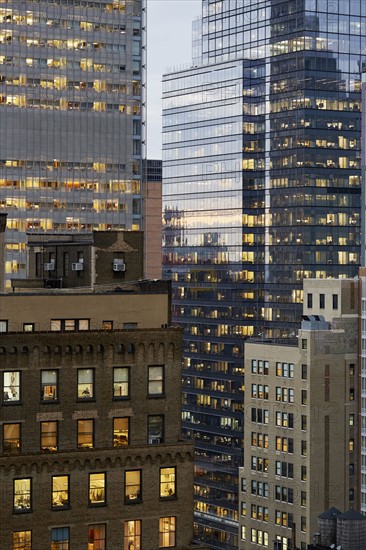 USA, New York, New York City, Reflections on skyscraper