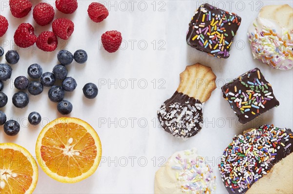 Fruits versus cookies