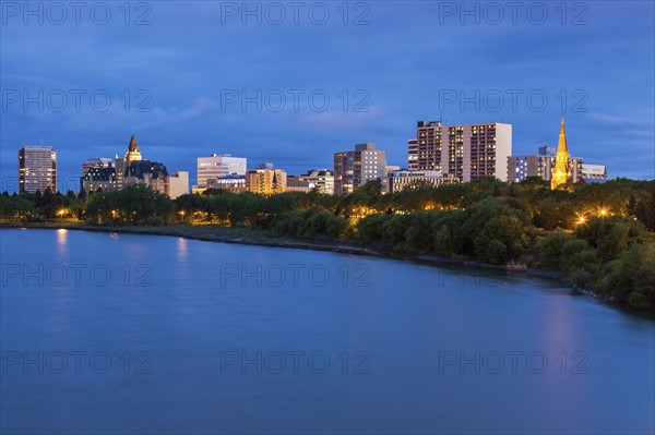 Canada, Saskatchewan, Saskatoon, Town by river