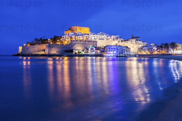 Spain, Valencian Community, Peniscola, Moody sky over Peniscola