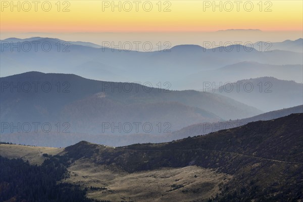 Ukraine, Zakarpattia region, Rakhiv district, Carpathians, Chornohora, Mountain landscape with mist